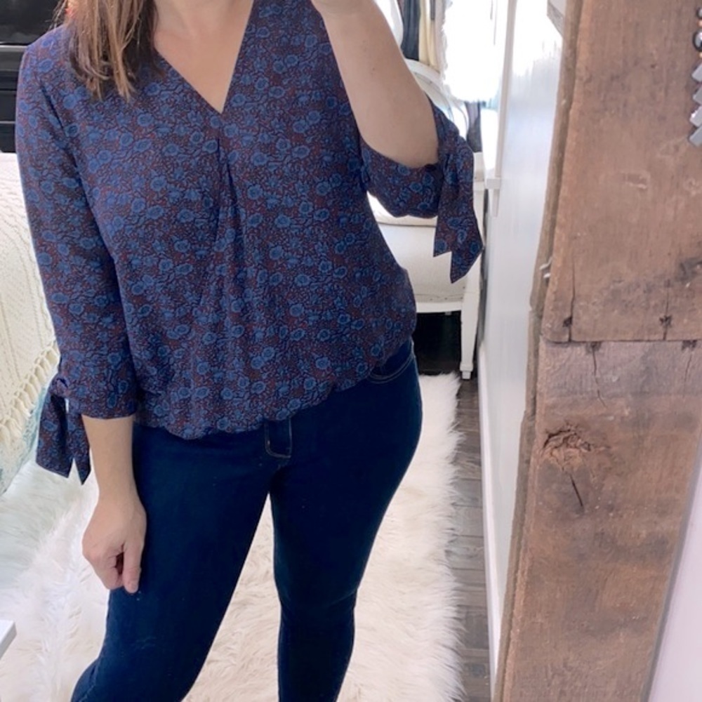 West Kei blue floral top size medium